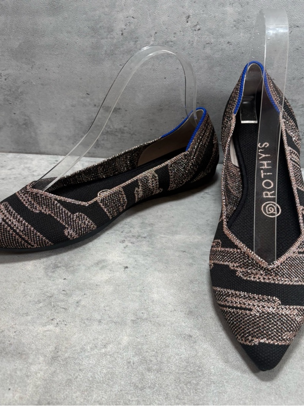 NEW Rothy’s‎ The Point Gold Shimmer Metallic Flat Black Limited Womens 7.5